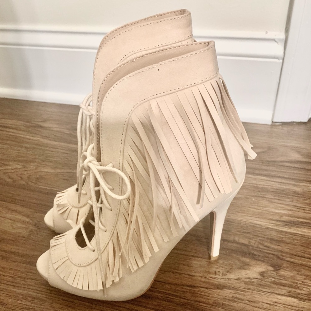 Shoe Dazzle Heeled Fringe  Bootie